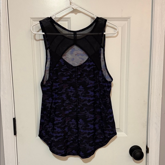 Lululemon Sculpt Tank Mini Hounds Camo Emperor Black/Grey Size M Workout - Picture 3 of 5